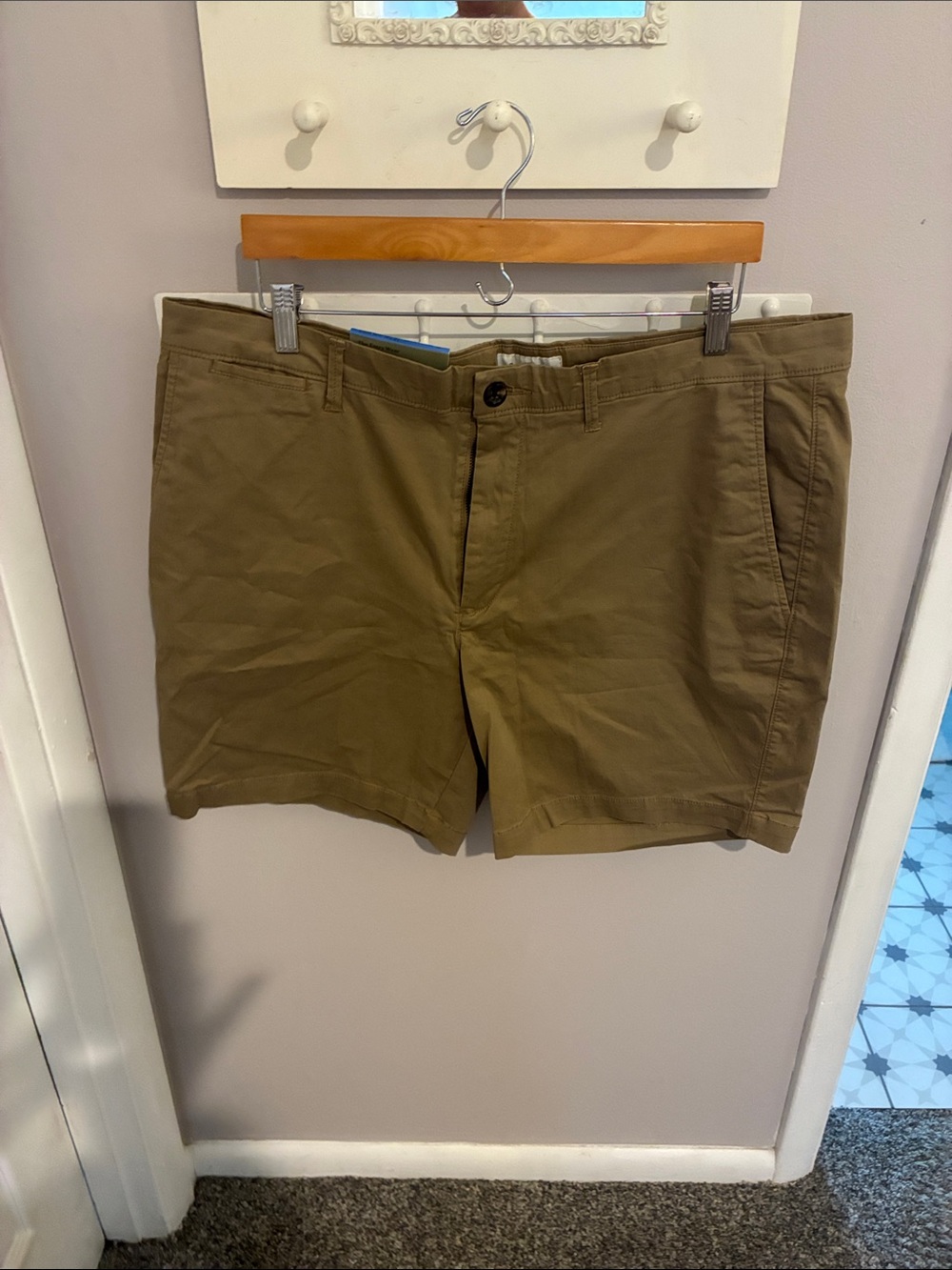 Goodfellow & Co Olive Flat-Front Chino Shorts